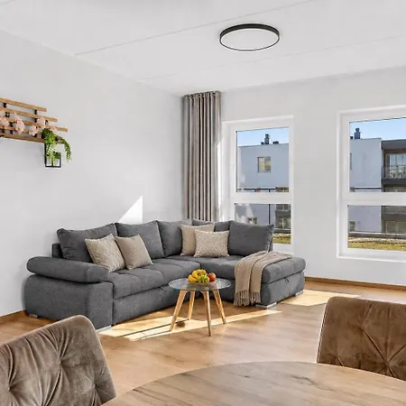 Bright & Cozy Apartment, Terrace, Free Parking * 塔林