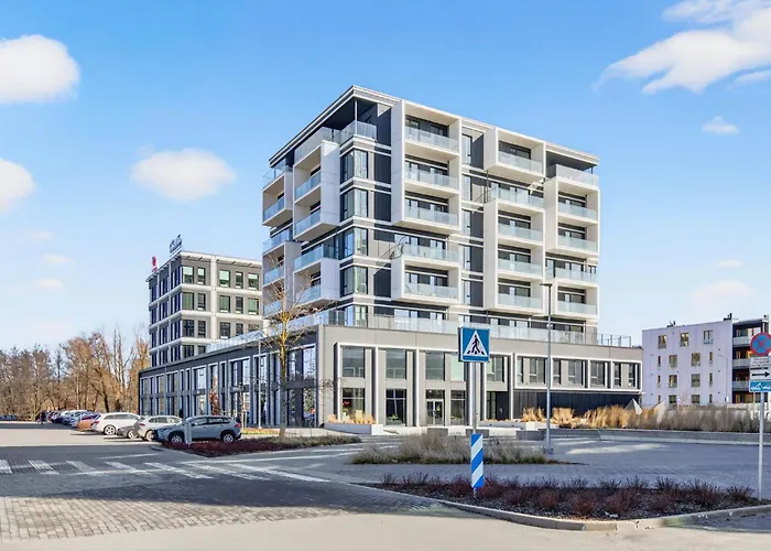 Bright & Cozy Apartment, Terrace, Free Parking